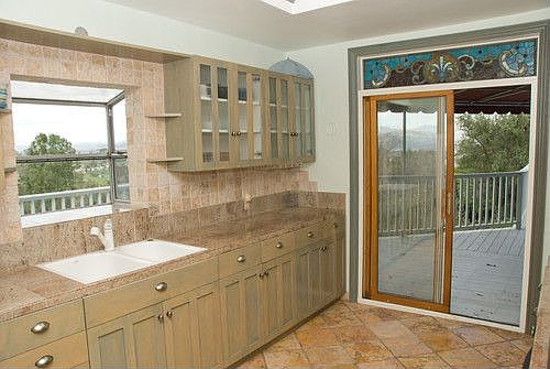 4th image of 9902 Sierra Vista Ave