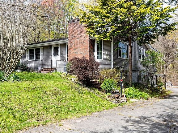 3rd image of 11 Grandview Ave