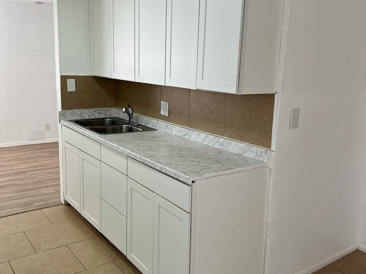 2 bed, 728 sqft, $1,400 — Photo 2