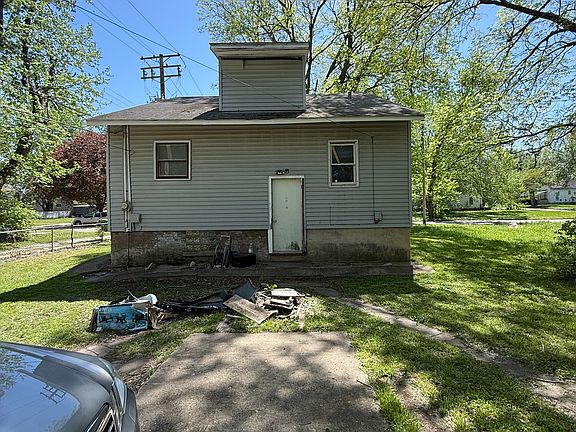 4th image of 462 W Leafland Ave