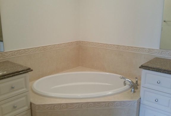 4th image of 10 Harbour Isle Dr E