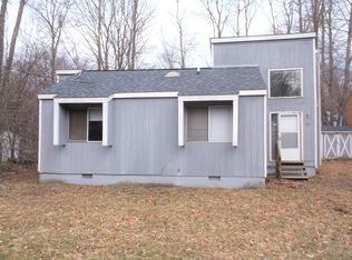 2831 Fairhaven Dr, Tobyhanna, PA 18466