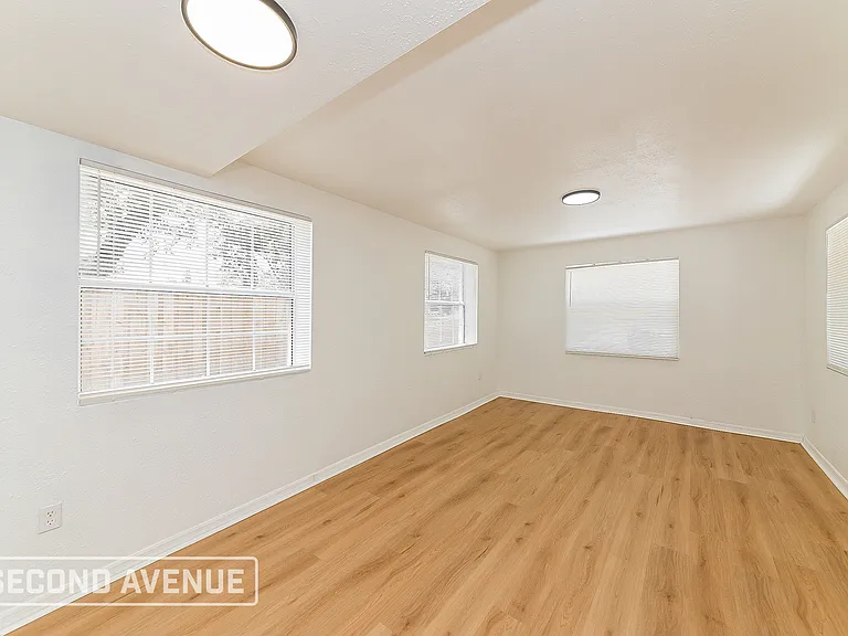 2710 22nd Ave S — Photo 11