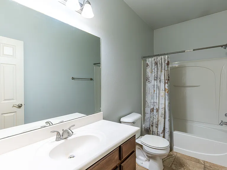 2801 Sunflower Dr — Photo 4