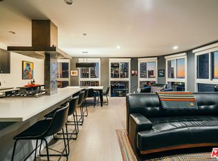 800 W 1st St APT 2008, Los Angeles, CA 90012