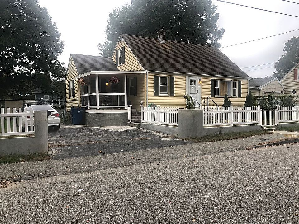 2nd image of 22 Beverly Cir