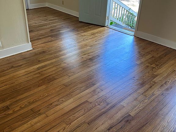 3rd image of 5205 Brentwood Ln