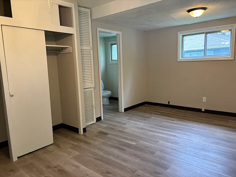 480 Hayden Ave — Photo 11
