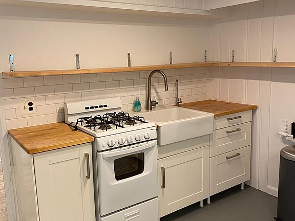4th image of 57 E Mermaid Ln #B