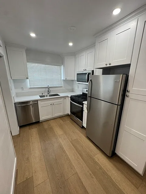 3709 1/2 Sawtelle Blvd #3709-1/2