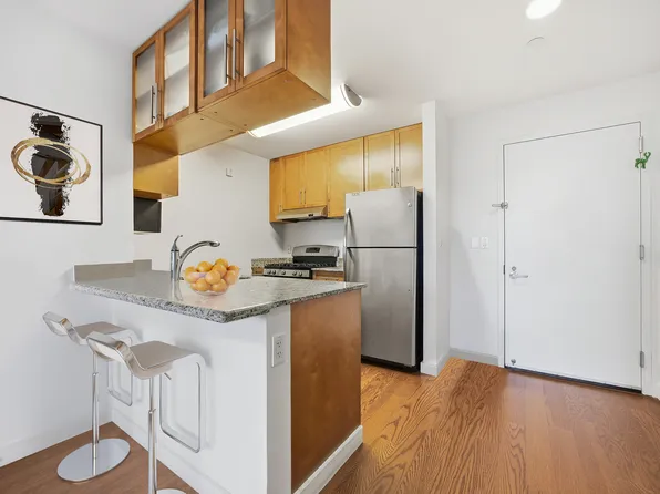 40-28 College Point Boulevard image 12 of 25