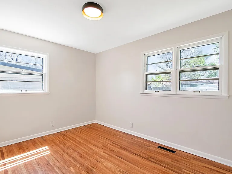 1239 N Cramer St — Photo 22