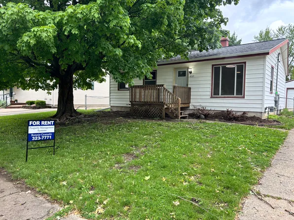 4727 Lexington Ave, Portage, MI 49002