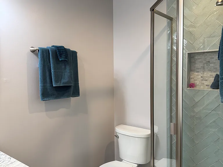 2231 S Burnside Ave #1 — Photo 7