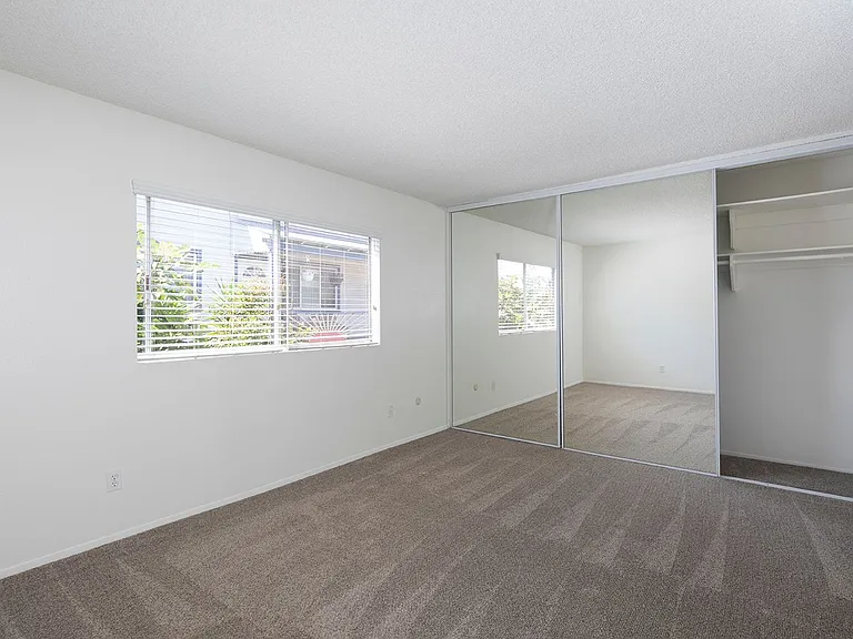 Twin Cypress Apartments — Photo 10
