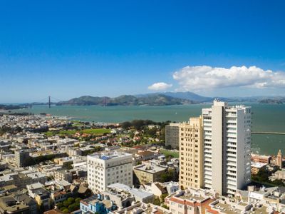 1080 Chestnut St APT 4D, San Francisco, CA, 94109
