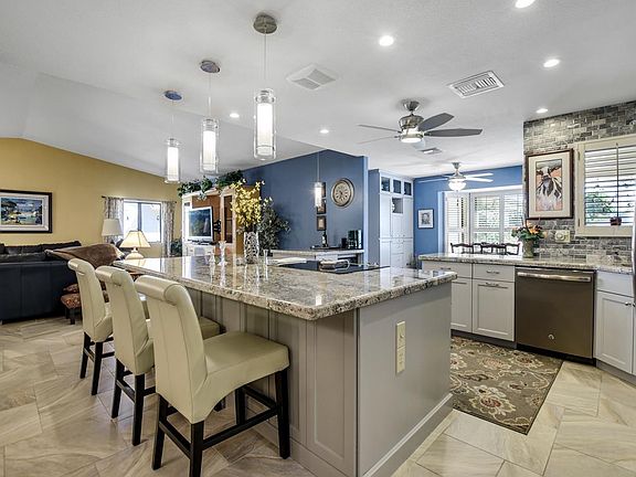 3rd image of 21426 N Sunglow Dr