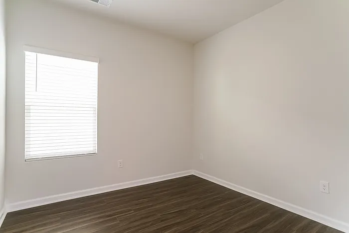 331 Augustine Dr — Photo 10