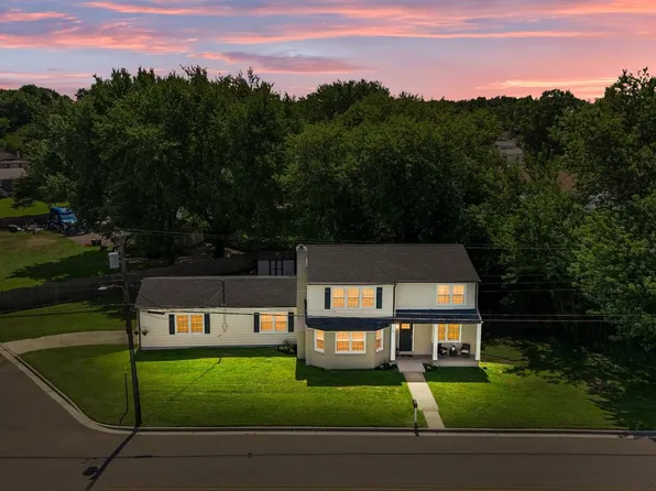 96 Riviera Dr, Pennsville, NJ 08070