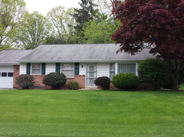 505 Oak Ridge Dr, Millersville, PA 17551