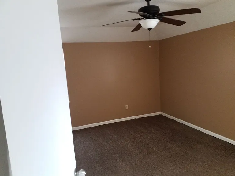 10013 N Harrison Dr — Photo 52