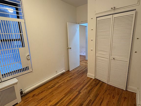 5th image of 210 W 94th St APT 2D