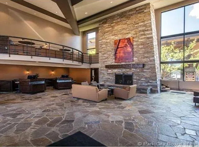 2245 Sidewinder Dr — Photo 4