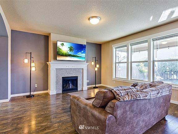 2nd image of 10706 NE 144th Ave
