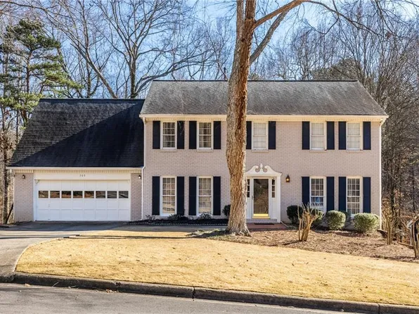705 Springview Ct, Roswell, GA 30076