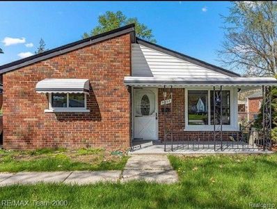 4964 Monroe St, Dearborn Heights, MI, 48125