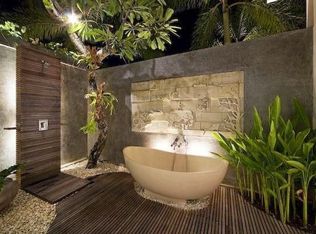 5450 Ariel St, Houston, TX 77096