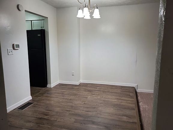 4th image of 59 Greentree Cir