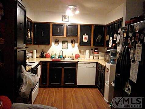 2nd image of 410 N Resler Dr #408