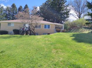 909 Orchard Park Dr, Gibsonia, PA