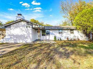 5603 NW Briarwood Dr, Lawton, OK 73505