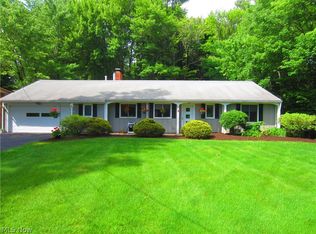 6937 Ravine Dr, Gates Mills, OH 44040