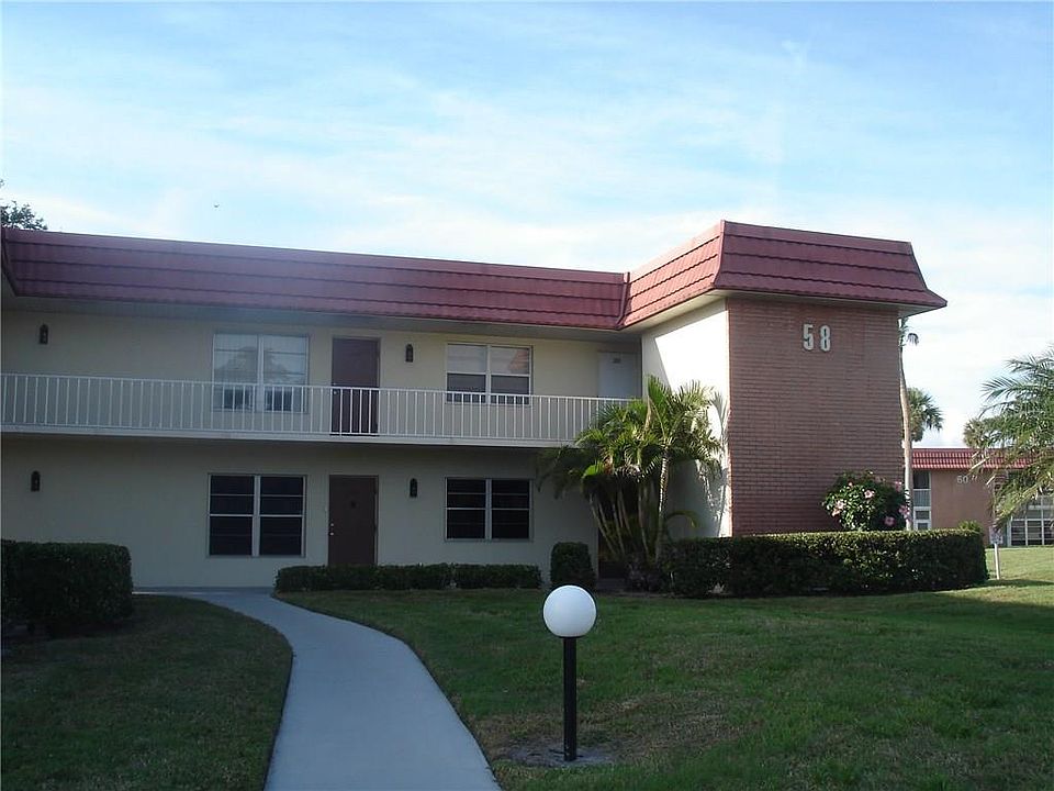 1st image of 58 Woodland Dr