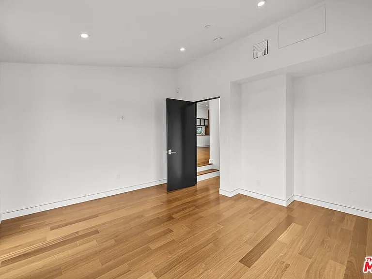 2388 Lyric Ave — Photo 20
