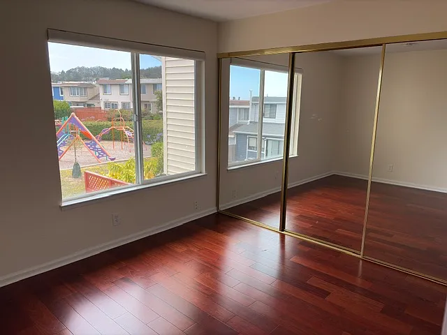 2176 Greendale Dr — Photo 22