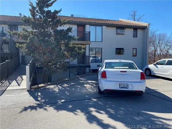 26 W Casa Del Rio Dr #1, Lake Ozark, MO 65049
