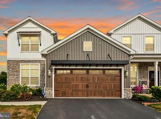 774 Aurora Dr, Mechanicsburg, PA 17055