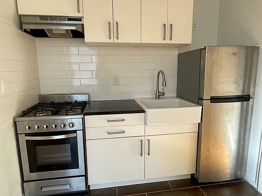 Rented by Compass | media 11