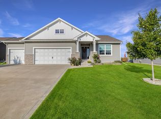 312 Shiloh Rose Pkwy NW, Bondurant, IA 50035