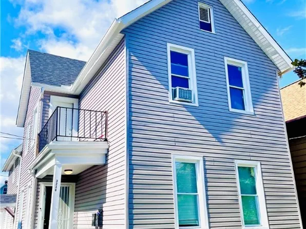 3230 W 31st St, Cleveland, OH 44109