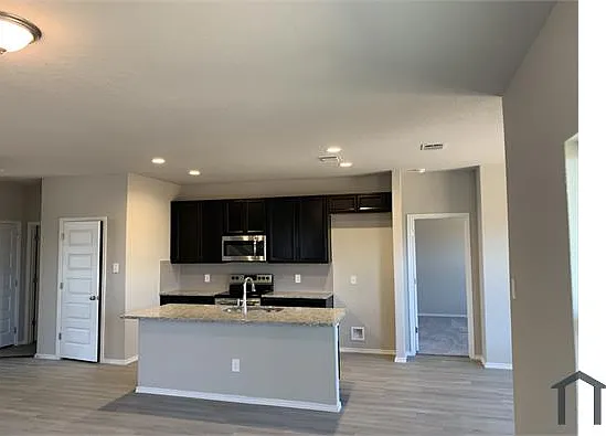 721 Peak Pl — Photo 6