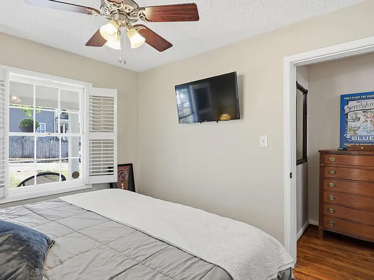 1474 Brooklyn Ave NW — Photo 11