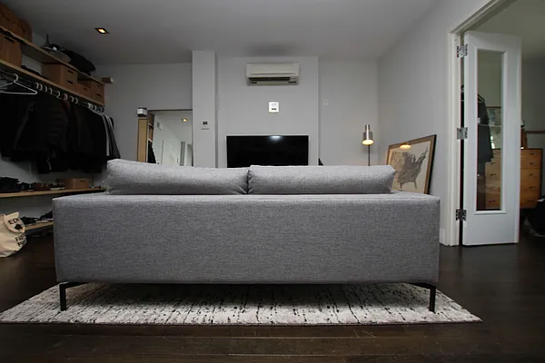 Rented by Nooklyn NYC LLC | media 69