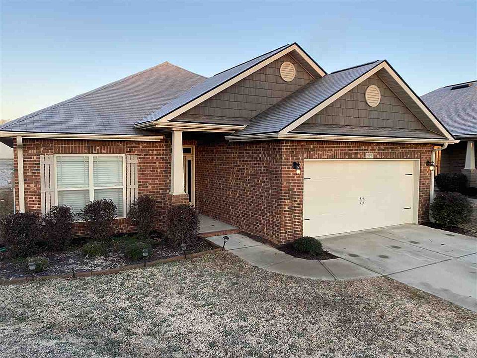 1st image of 319 Huntwood Dr