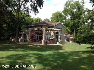 64700 270th St, Alden, MN 56009