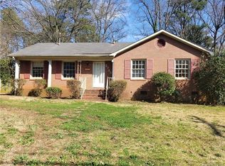 2725 Kenhill Dr, Charlotte, NC 28208